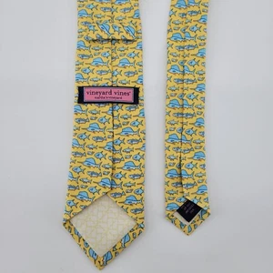 Vineyard Vines Yellow Fish Sailfish Marlin 100% Silk Neck Tie Mens - Picture 1 of 6