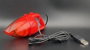Mini aspiradora roja novedad alimentada por USB. - Imagen 1 de 3