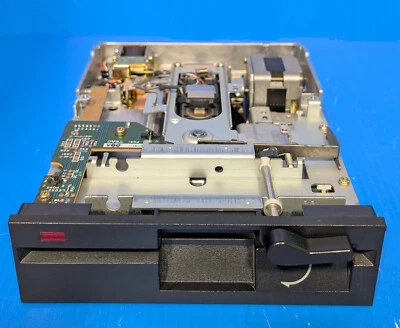 TEAC  FD-55BR-501-U FLOPPY 5.25 Black - Image 1 of 2