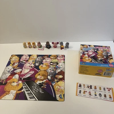 Bundle of 8 Zhu Zhu Pets Minis + 100 Piece Rock Concert Zhu Zhu Pets Puzzle 2009 - image 1 of 4