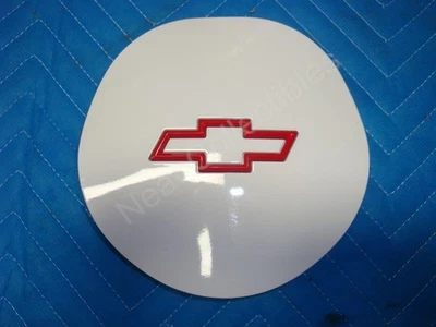 NOS Chevrolet Lumina Monte Carlo Center Cap White - Red Bowtie 1995 - 99 - Image 1 of 3