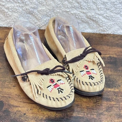 Minnetonka THUNDERBIRD BEADED BROWN FRINGE Leather Moccasin Flat Size 8 M - Image 1 of 4