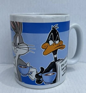 Warner Bros Studio Store Ceramic Mug Bugs Bunny Daffy Duck Large Vintage 1997  - Picture 1 of 9