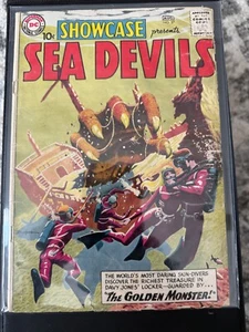 DC Comics #27 escaparate primera aparición The Sea Devils Edad de Plata 1960 - Imagen 1 de 19