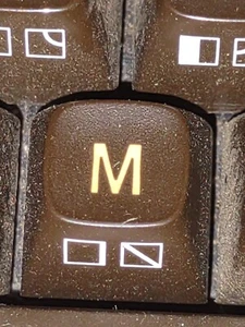 Commodore 64 CHOCOLATE replacement KEY ( M ) - Picture 1 of 1