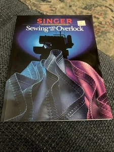 1989 Singer Nähen mit Overlock Handbuch Präsenzbibliothek - Bild 1 von 5