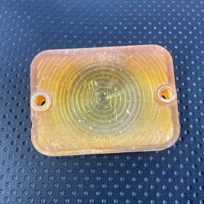 1962 FORD FALCON RANCHERO FOMOCO ONE LENTE DE SETA ÂMBAR SAE-PD 62 FN - Imagem 1 de 4