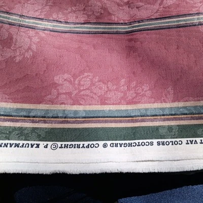 2 ярда ткани P Kaufmann кремово-розово-зеленая с цветочным рисунком в полоску 56 дюймов - Изображение 1 из 4