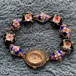 Gruen, Ladies Watch, Vintage, Beaded, One Size Fa Stretch Band, Needs Battery - Picture 1 of 11