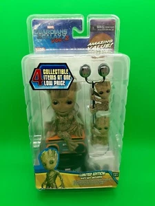 NECA Guardians of the Galaxy 2 Limited Edition Kid Groot Gift Set - Picture 1 of 2