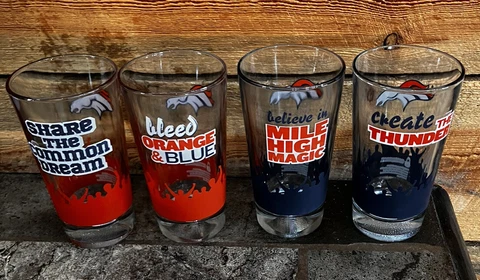 Denver Broncos Arbys 2012 Collector Series Glasses Full set of 4 Football 🏈 Cover