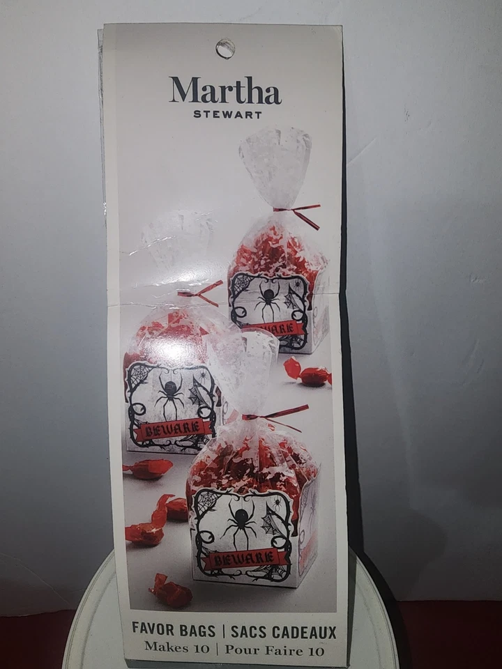 Bolsas de golosinas de Halloween calaveras tema de peligro 20 bolsas bolsas de regalo de Martha Stewart Foto 1 de 2