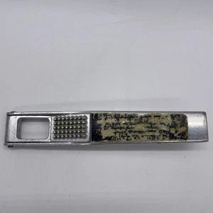 Brevettato Vintage Alluminio Fuso Pressa Aglio Autopulente Made in Italy - Foto 1 di 15