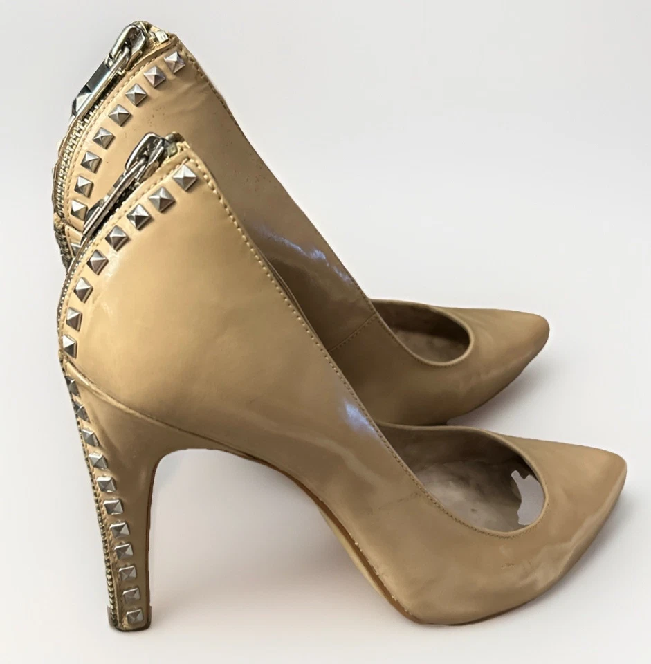 Zapatos de salón Michael Kors de charol crema nude con cremallera talla 7,5 Foto 1 de 4