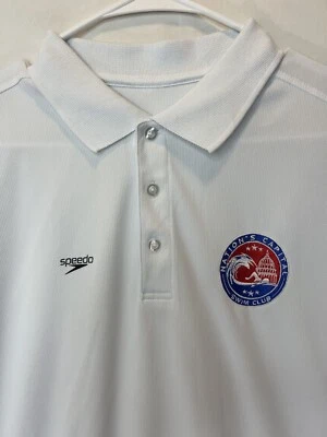 Camisa Polo Clique Talla Grande Blanca Nation’s Capitol Swim Club Speedo Logo S/S Foto 1 de 4