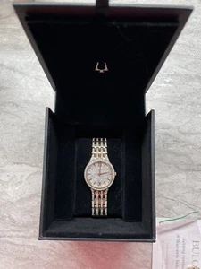 ⌚️Women’s Bulova Watch⌚️ - Picture 1 of 7