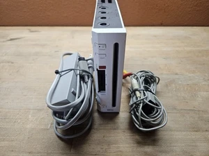 2006 NINTENDO WII White Console W/ Power Cord and Audio Video AV Cable- UNTESTED - Picture 1 of 18