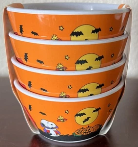 Peanuts Snoopy & The Gang Halloween Trick or Treat Melamine Tidbit Snack Bowls - Picture 1 of 5