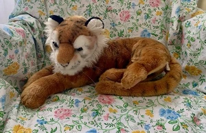 Busch Gardens Tiger Plush Stuffed Animal 19” Realistic Laying Down Vtg ? - Picture 1 of 8