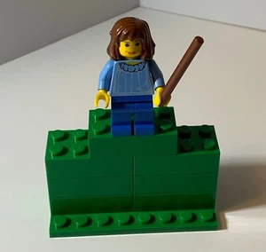 VTG Lego Harry Potter Minifigure Hermione Granger hp001 Set #4723 Blue Sweater - Picture 1 of 6