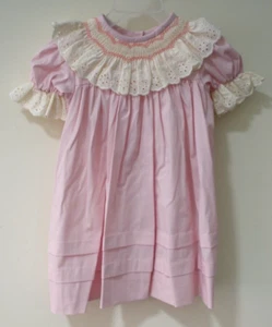 NWT Pleats & Stitches Smocked Eyelet Lace Collar Dress Girl's Size 8 - Picture 1 of 3
