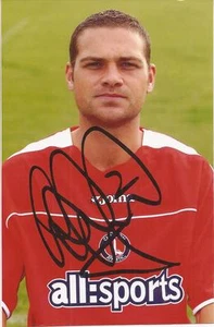 CHARLTON * LUKE YOUNG SIGNED 6x4 OFFICIAL CLUB PROMO PORTRAIT PHOTO+COA - Picture 1 of 1