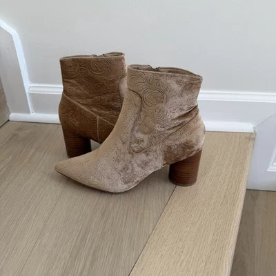 Botines Coconuts By Matisse Alana con estampado floral para mujer talla 8M Foto 1 de 4