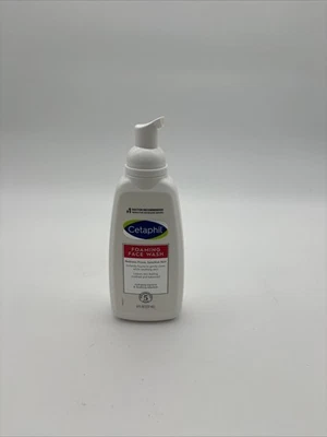 Falta Top- Jabón facial espumoso propenso al enrojecimiento CETAPHIL para piel sensible 8 fl oz Foto 1 de 4