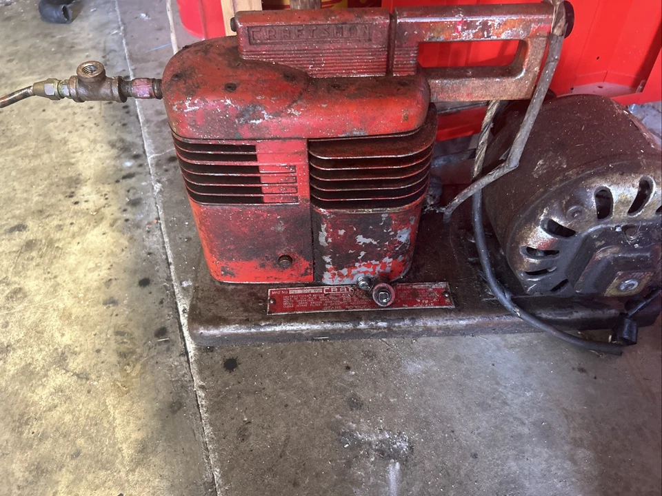 Compresor engrasado de banco Craftsman vintage modelo: 355 hecho en EE. UU. gran forma Foto 1 de 4