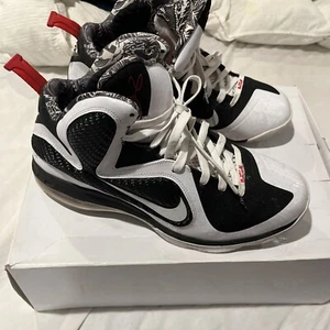 Size 12 - Nike LeBron 9 Freegums - Picture 1 of 8