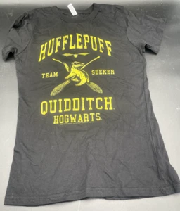 Maglietta Harry Potter Tassorosso Hogwarts Quidditch - Grafica - Taglia Small - Foto 1 di 2