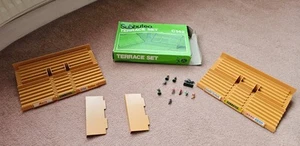 Vintage Subbuteo Terrace Set C142 Complete in VG Cond with some spectators - Photo 1/11