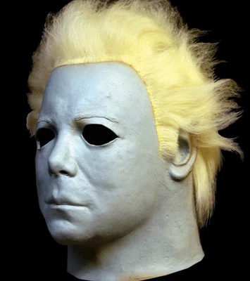 Ben Tramer tots Michael Myers Mask - Image 1 of 4