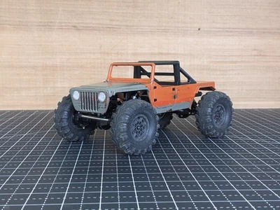 Axial SCX24 Painted Jeep Scrambler 1/24 Scale Body 134mm RC Crawler Truck - Image 1 of 4