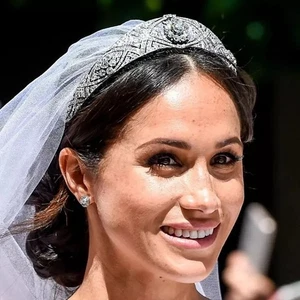 Meghan Markle Diadem Krone Prinzessin Königin Kopfschmuck Schmuck Braut Echt Metall - Bild 1 von 4