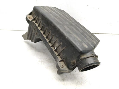 Suzuki Forenza 2.0i 88kW berlina 2005 motor gasolina caja filtro aire 96553445 Foto 1 de 4