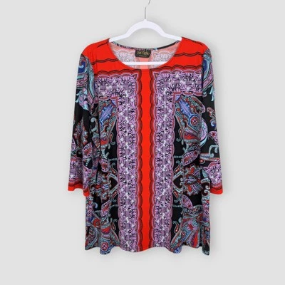 Top Bob Mackie Wearable Art 1X Estampado Paisley Foto 1 de 4