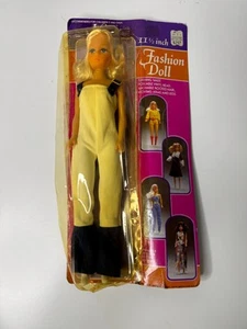 Muñeca de moda vintage Kmart Skier Princess 11 1/2" pelo largo rubia - Imagen 1 de 6