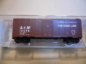 N - Micro-Trains - 40’ Standard P/D Boxcar, L&N Dixie Line 15598 LN - Bild 1 von 2