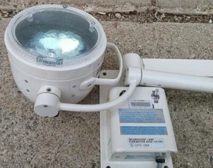 SKYTRON DAIICHI SOMEI 18W-FL1 LAB HOSPITAL SURGICAL LAMP w POWER SUPPLY FREESHIP - Picture 1 of 5