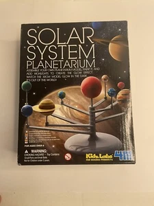 Solar System Planetsrium DIY Glow in the Dark Astronomy Planet Model 4M 3427 - Picture 1 of 4