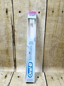 Cepillo de dientes Oral-B Advantage vintage púrpura 35 indicador recto suave 1996 - Imagen 1 de 8