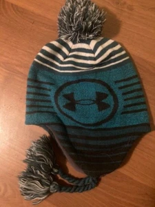 Under Armour Beanie Hat Youth M 4-6 yrs Knit  Pom Blue Black Pom Cap - Picture 1 of 3