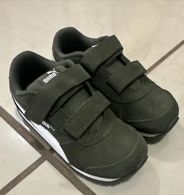 Preowned Excellent - Puma ST Runner V2 Casual Sneaker Boys (Size 10C) - Image 1 of 4