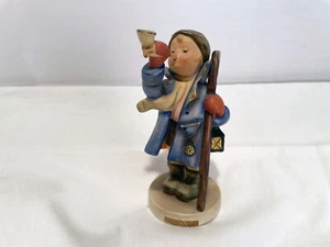 HUMMEL GOEBEL Figurine #15/0 "HEAR YE HEAR YE" TMK-3 EXCELLENT CONDITION - Picture 1 of 5