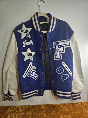 Chaqueta Letterman Bien Usada Manga Cuero Azul/Blanco Josh Talla 38 Fortuna Calif Foto 1 de 4