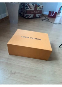 Louis Vuitton Geschenkbox mit Magnetverschluss 45cm x 37cm x 17cm + Staubbeutel - Bild 1 von 6