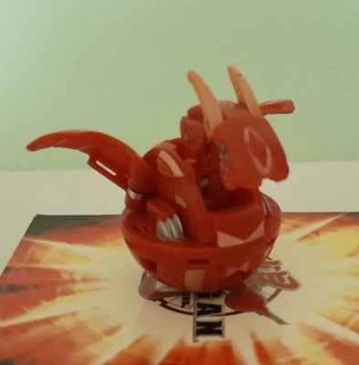 Bakugan Battle Brawler - Pyrus Hyper Dragonoid 550G Foto 1 de 2