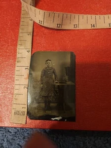 Antique Tin Type Portrait Photo Young Girl (C) - Picture 1 of 3