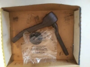 1975-1977  Buick/Chevy/Oldsmobile/Pontiac    Idler arm assembly  - Picture 1 of 1